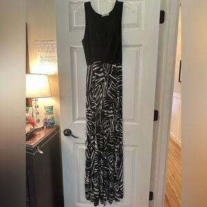 Gilli zebra stripe maxi Dress